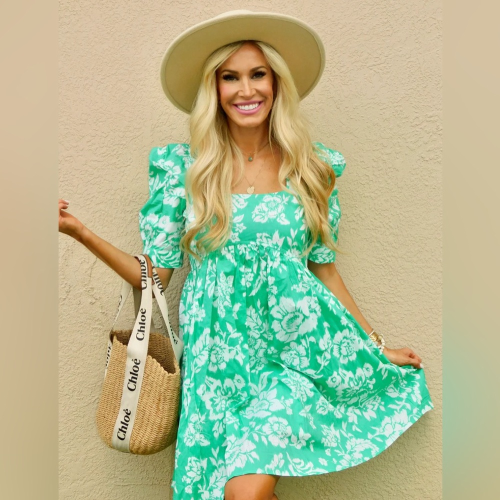 Women’s Floral Puff-Sleeve Midi Dress in Mint Green